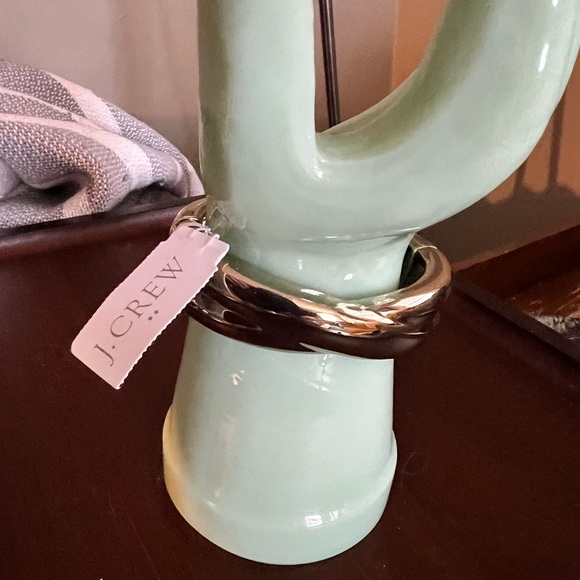 J Crew factory gold tone hinged cuff chunky wave ridge NWT bracelet. - Picture 5 of 11